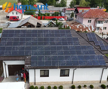 Projekt montażu dachu z dachówki słonecznej o mocy 100 kW
        