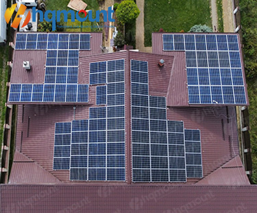 Projekt montażu dachu z dachówki słonecznej o mocy 150 kW
        